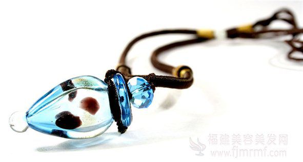 精油的(de)使用功效(xiào) 精油的使用功效